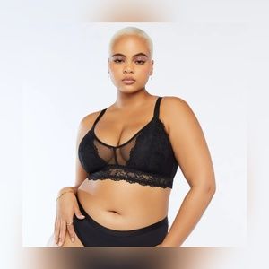 PLUS SIZE Floral Lace and Mesh Bralette